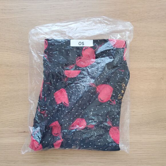 NEW LuLaRoe Valentine's Black Red Heart Leggings - Picture 6 of 9